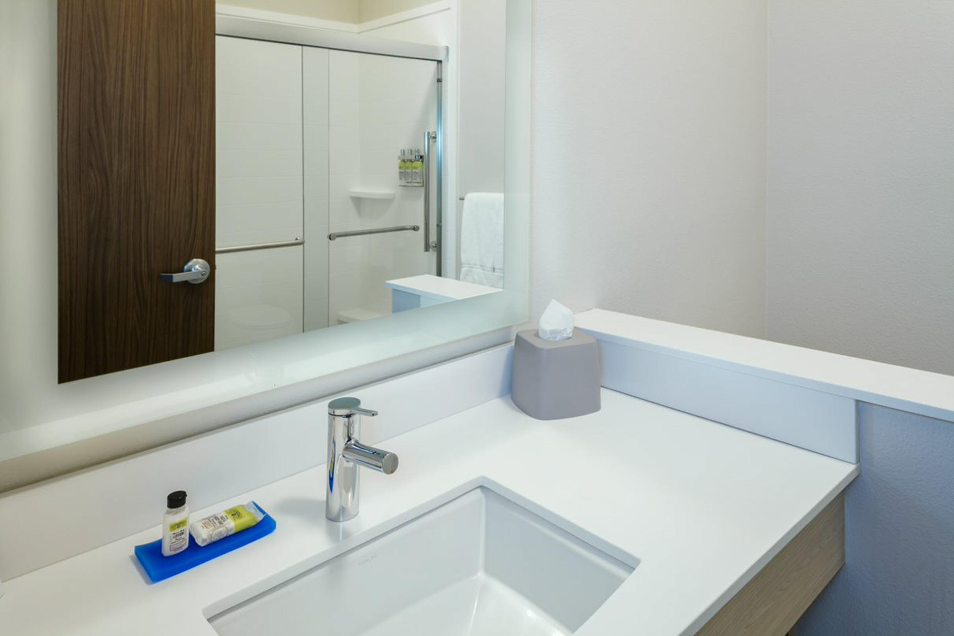 Holiday Inn Express & Suites - Medford By Ihg Kültér fotó