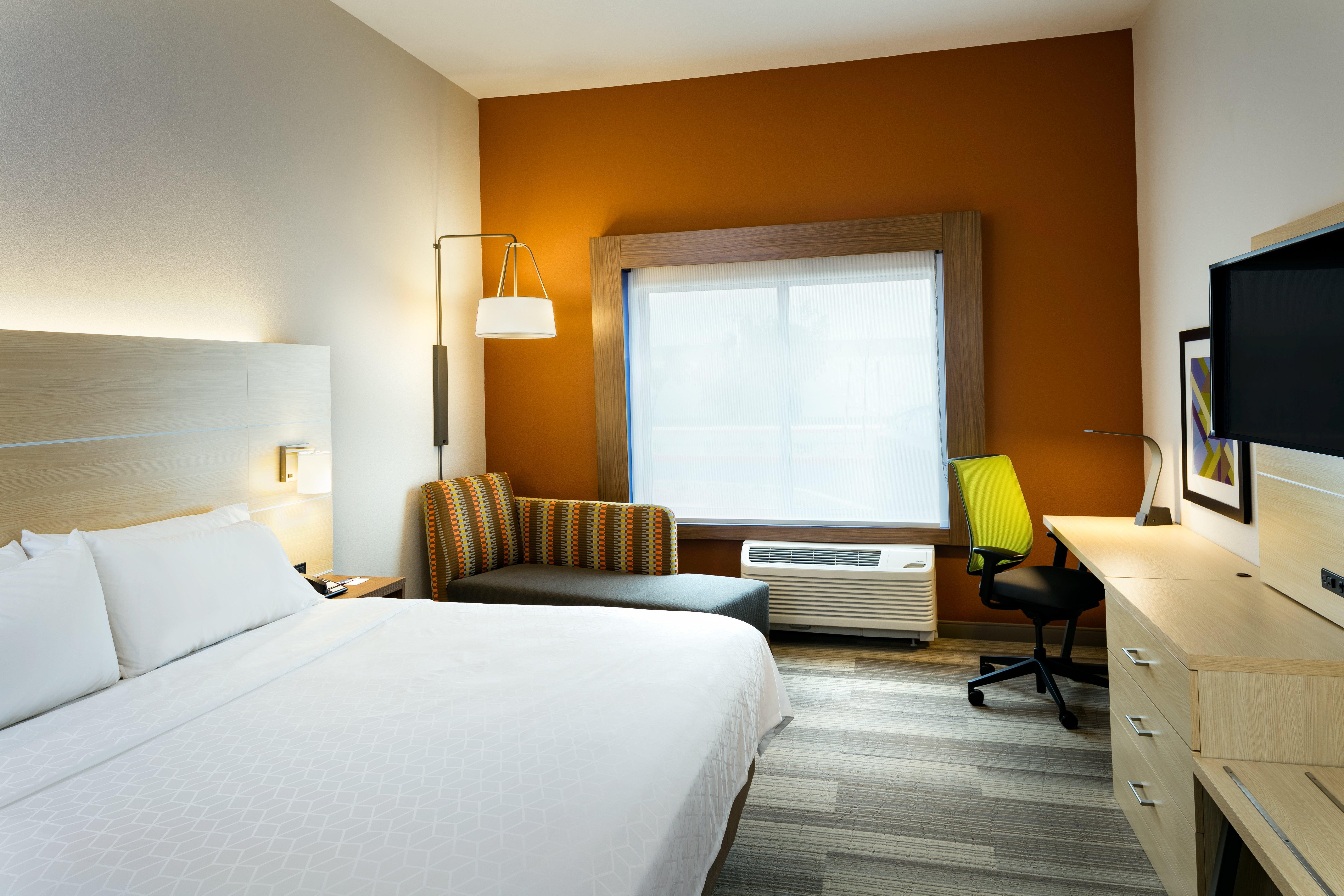 Holiday Inn Express & Suites - Medford By Ihg Kültér fotó